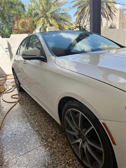 مرسيدس بنز E-Class